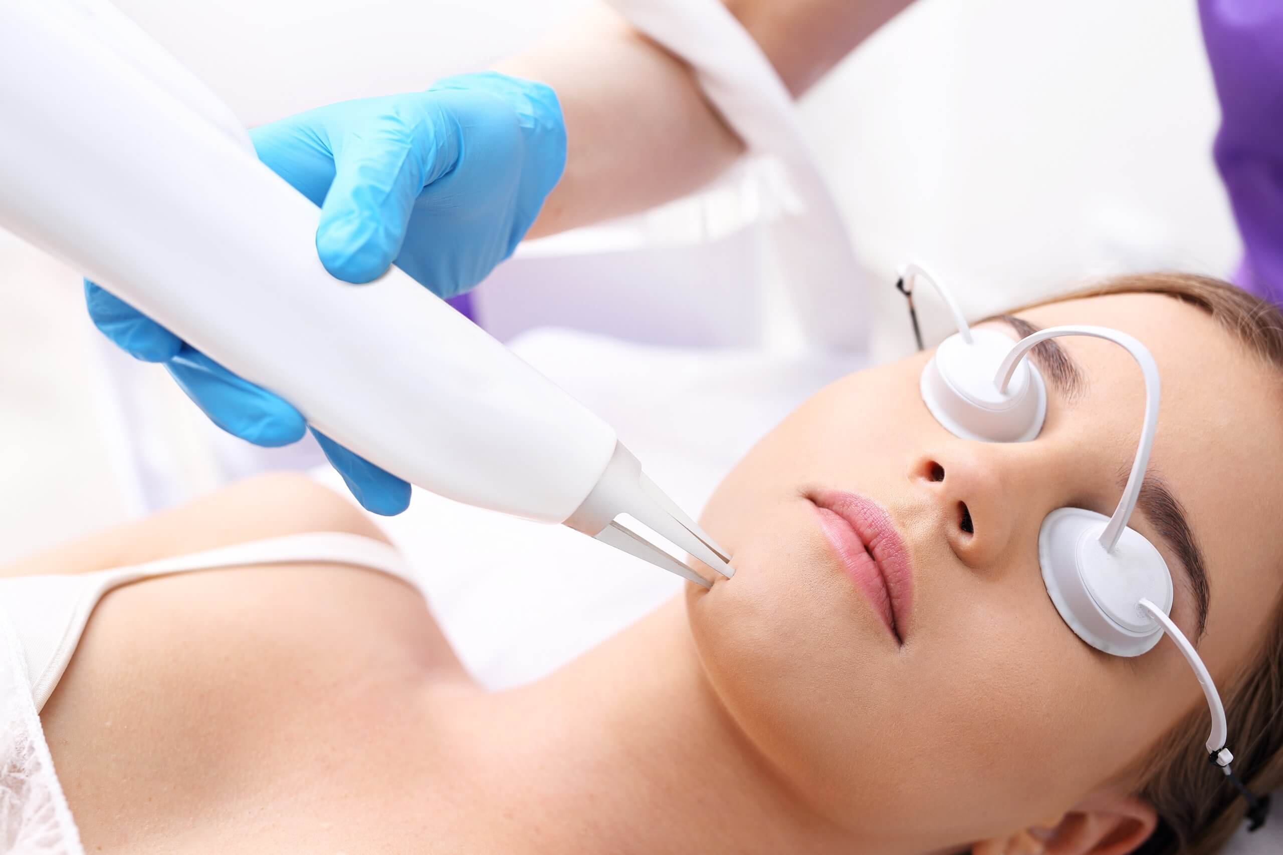 cosmetic laser technician training to perform cosmetic laser treatments